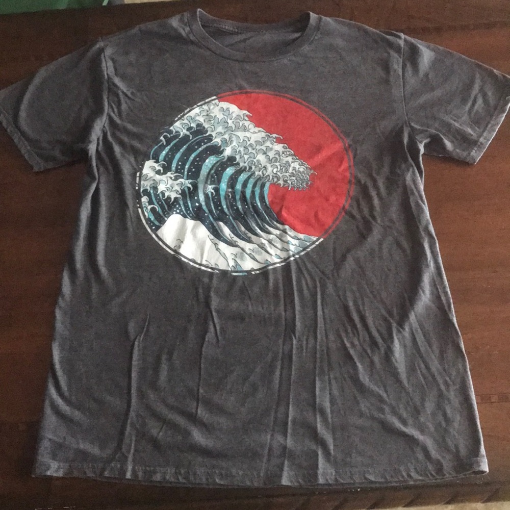 Shirt 👕 size medium